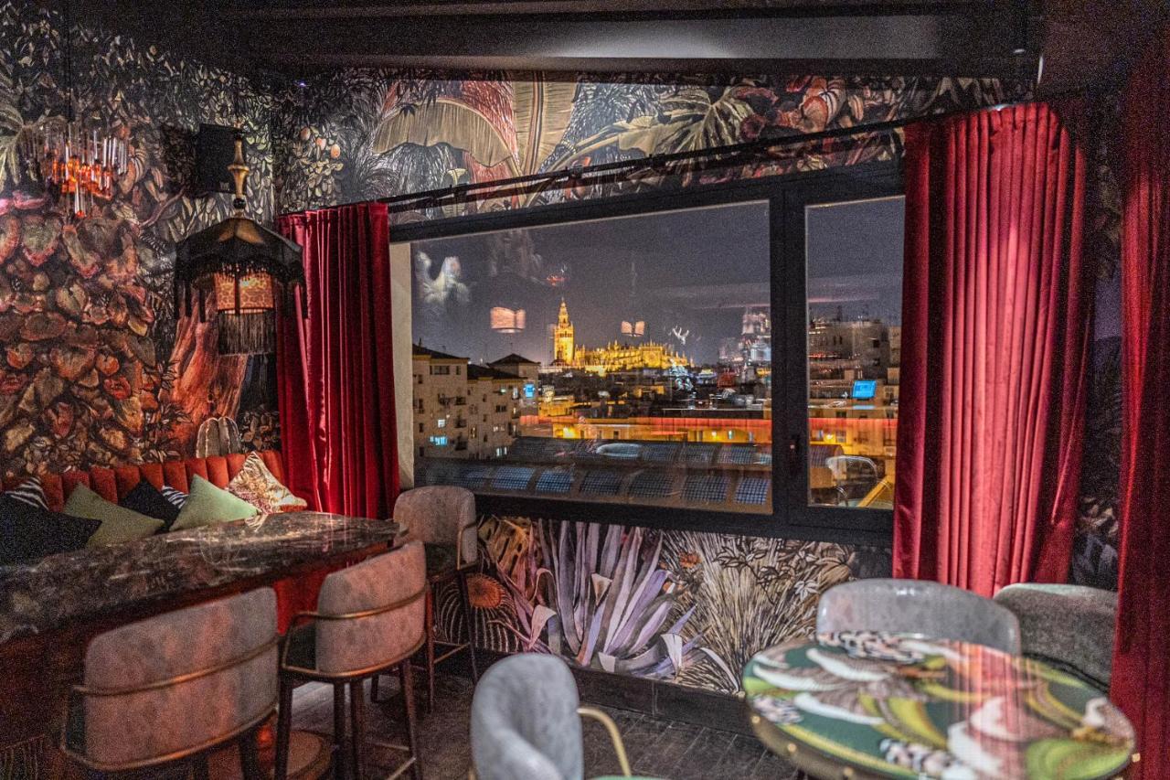 Hotel Lobby Σεβίλλη Εξωτερικό φωτογραφία Restaurant "La Cueva de San Telmo"