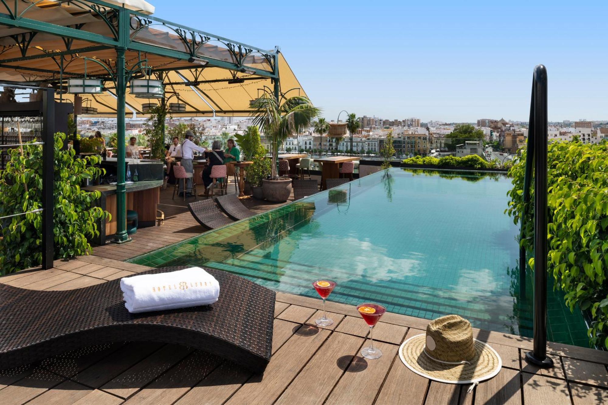 Hotel Lobby Σεβίλλη Εξωτερικό φωτογραφία Rooftop pool