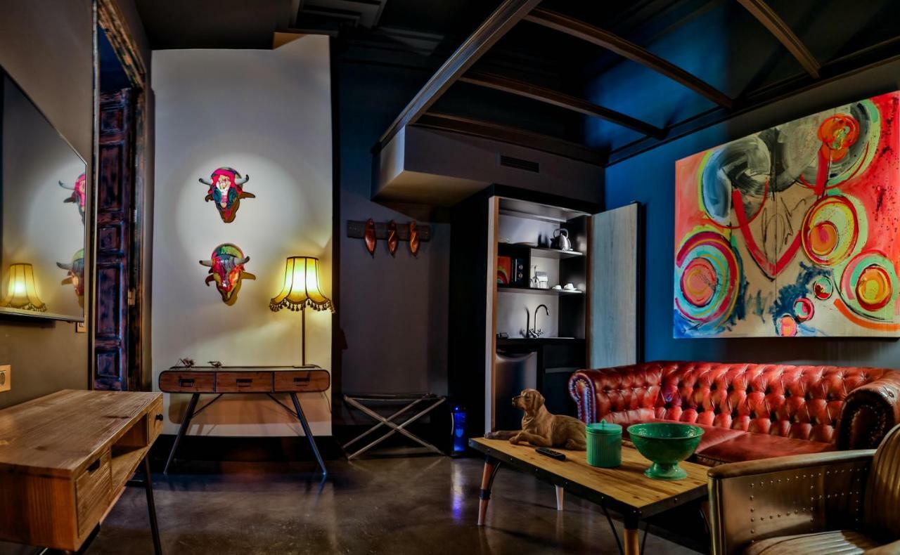 Hotel Lobby Σεβίλλη Εξωτερικό φωτογραφία The interior of the restaurant